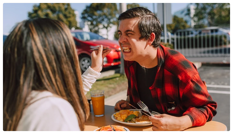 hyper-consumption-inlay